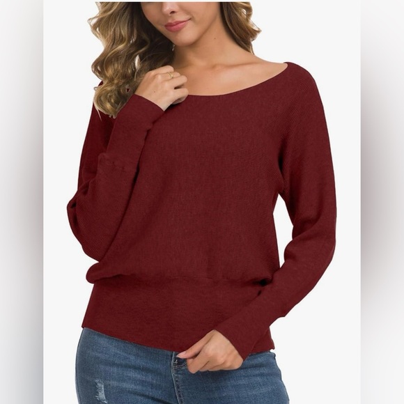 Elegant Women's Scoop Neck Sweater in Deep Purple - Picture 4 of 4